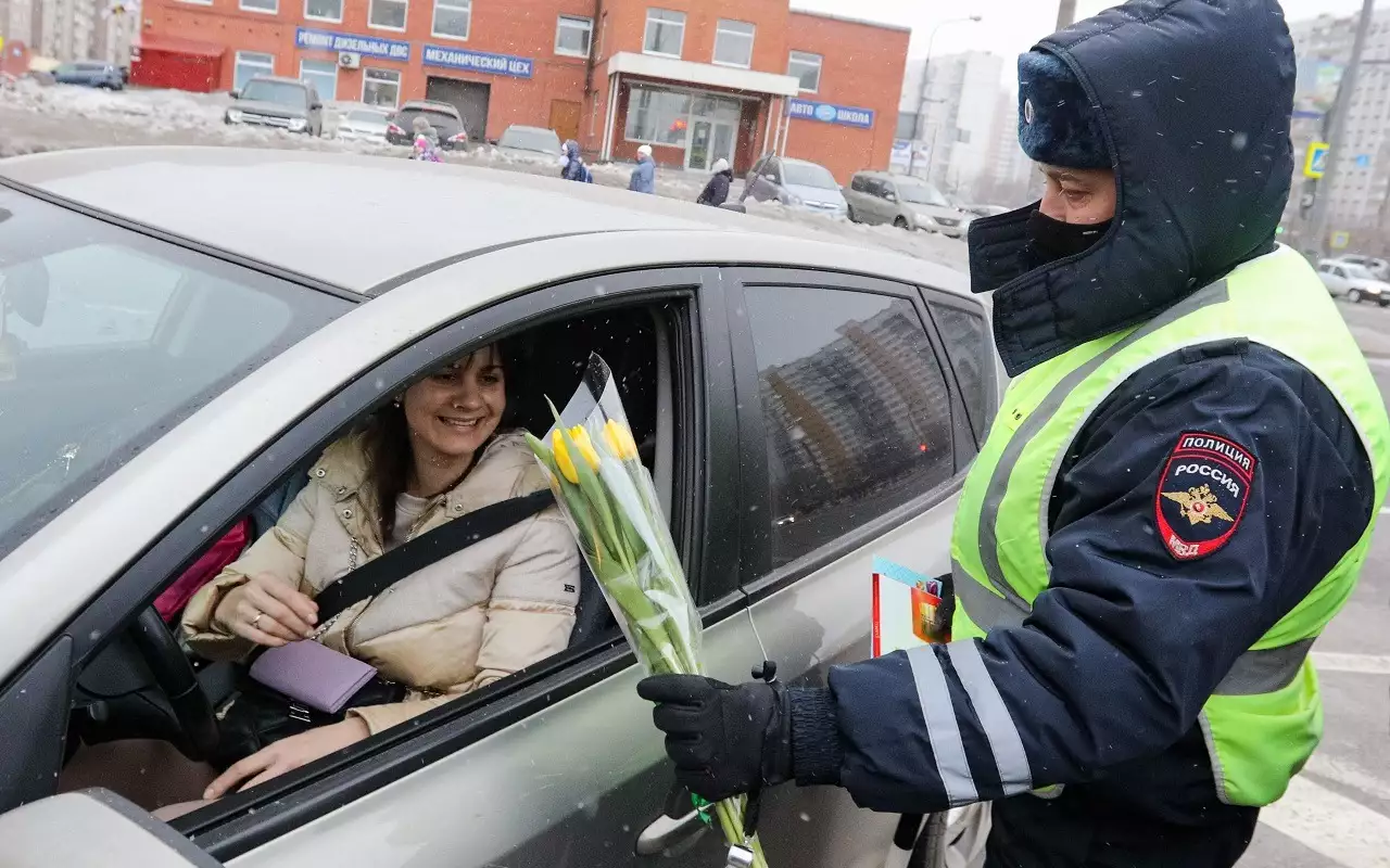 С Международным женским днем! Вот чем еще он прославился